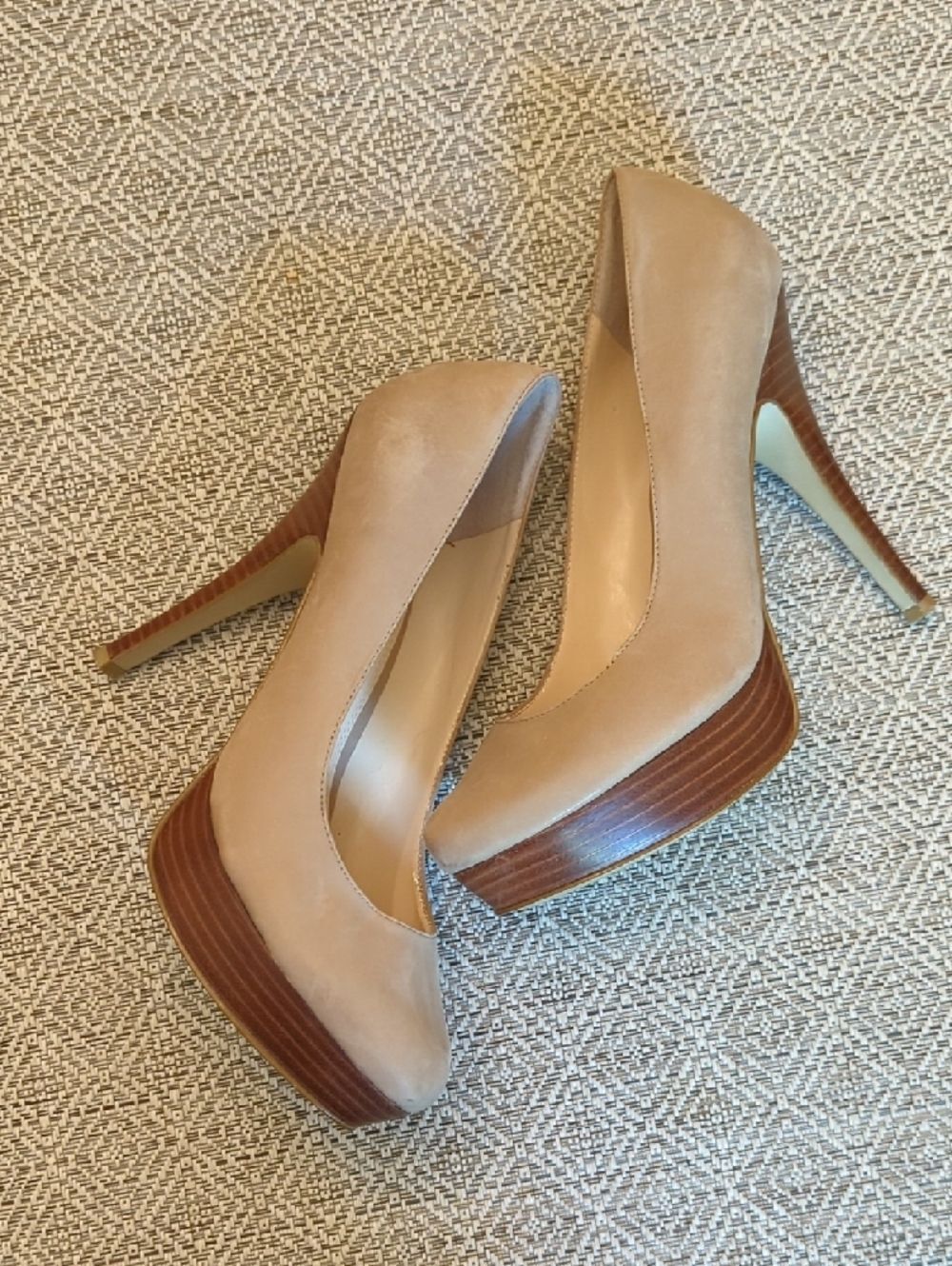 Enzo Angiolini Beige Taupe Tan Platform Pumps Almond Toe - Picture 3 of 8